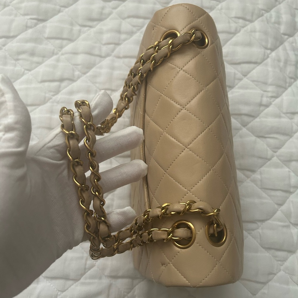 Beige Quilted Leather Shoulder Bag with Chain Strap - Picture 4 of 14